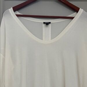 Express Classic Off White Long Sleeve Tee